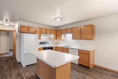 Main picture of 110 William Ct