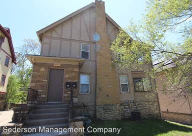 Main picture of 1511 E 50th Ter