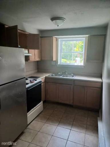 Main picture of 555 Manatawny St
