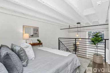 Main picture of 1453 Maple Ave