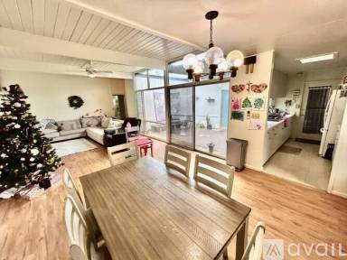 Main picture of 1219 Ala Aolani St