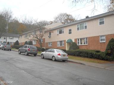 Main picture of 7 Hillside Ct