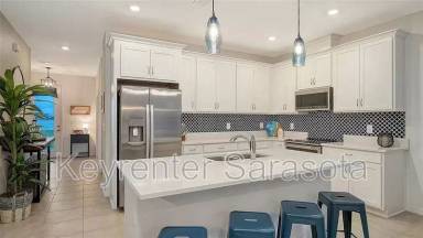 Main picture of 7448 Cabin Ln