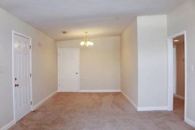 Main picture of 427 S Edgemont Cir NW