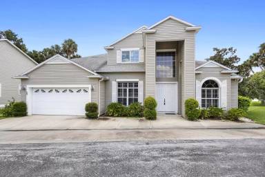 Main picture of 211 River Village Dr