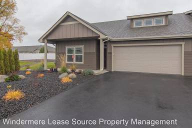 Main picture of 402 N Mayhew Ln