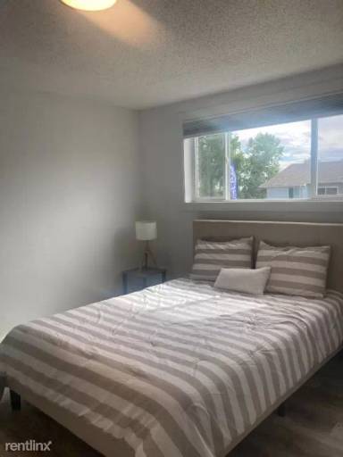 Main picture of 1091 W 69th Ave