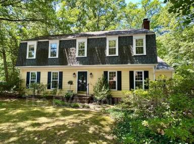 Main picture of 2016 Raintree Dr