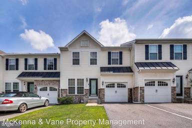 Main picture of 7039 Oak Grove Way