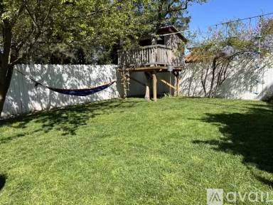 Main picture of 309 Hidalgo Pl