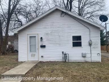 Main picture of 1112 E Division Ave