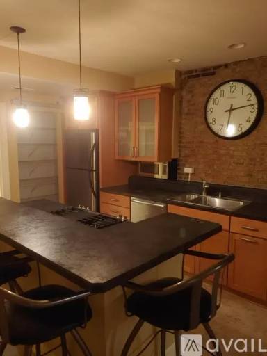 Main picture of 107 S 13th St