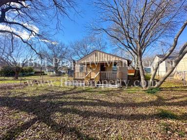 Main picture of 307 S 9th St
