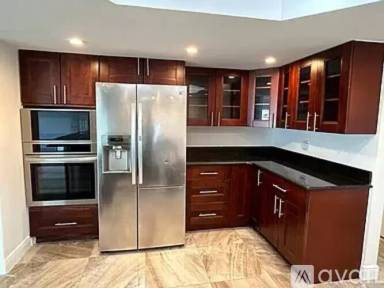 Main picture of 1100 SW 13th Pl