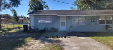 Main picture of 854 NE 4th St