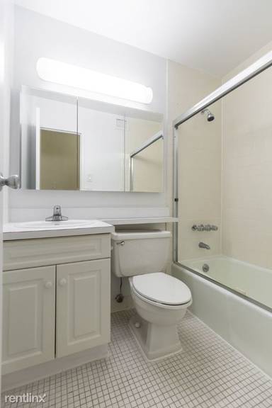 Main picture of 1 Astor Place