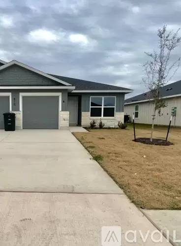 Main picture of 810 Wax Myrtle Ct
