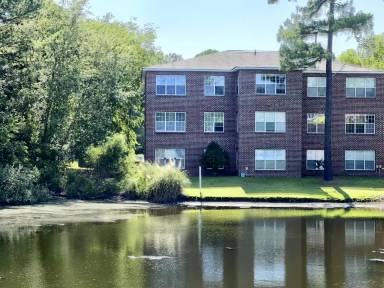 Main picture of 4246 Villas Dr