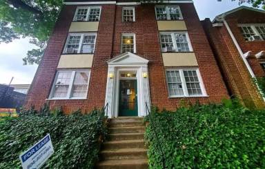 Main picture of 403 N Cleveland St