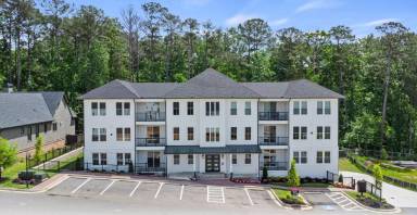 Main picture of 1050 Blair Ln