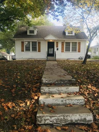 Main picture of 728 SW Cambridge Ave