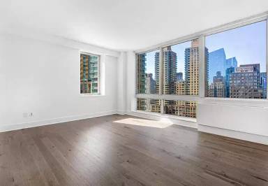 Main picture of 122 Riverside Blvd