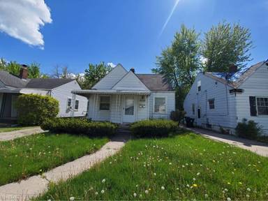 Main picture of 20300 McCormick St