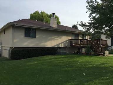 Main picture of 3405 Mirror Ln