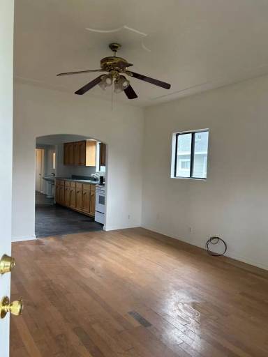Main picture of 65 E 23rd St