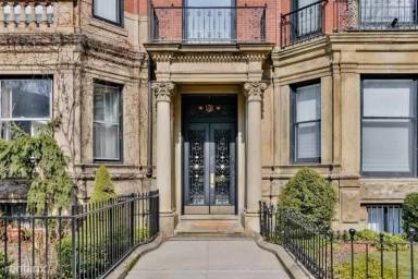 Main picture of 133 Commonwealth Ave