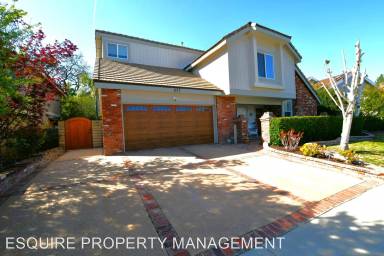 Main picture of 855 Triunfo Canyon Rd