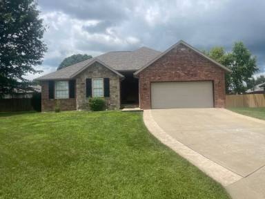 Main picture of 772 E Weller Ct