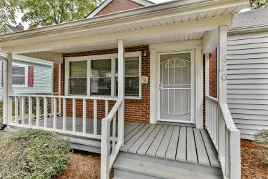 Main picture of 1620 Logie Ave