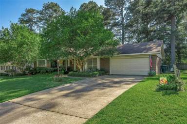 Main picture of 9440 Evergreen Dr