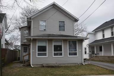 Main picture of 307 1/2 N Grove St