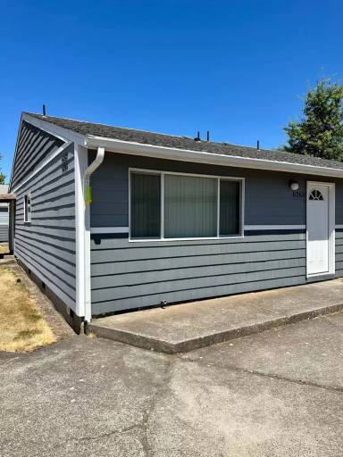 Main picture of 6204 Warwick Ct SW