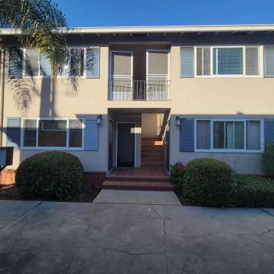 Main picture of 1075 Santa Cruz Ave