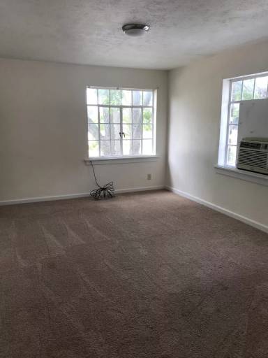 Main picture of 2320 S 6th St