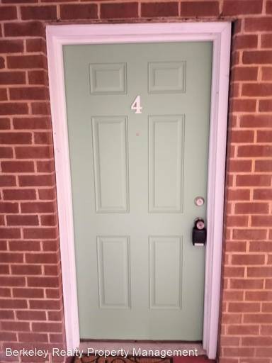 Main picture of 4006 Governors Sq