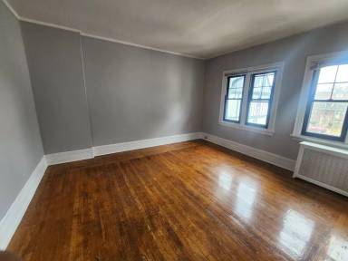 Main picture of 130 Bradley Ave