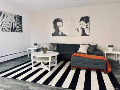 Main picture of 740 N Pearl St