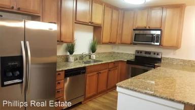 Main picture of Footprints on the Bay