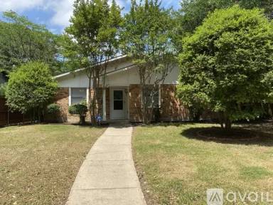 Main picture of 937 Middle Cove Dr