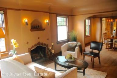 Main picture of 7017 19th Ave NW