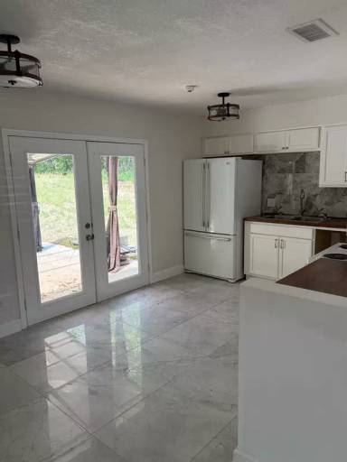 Main picture of 1484 Van Delia Rd