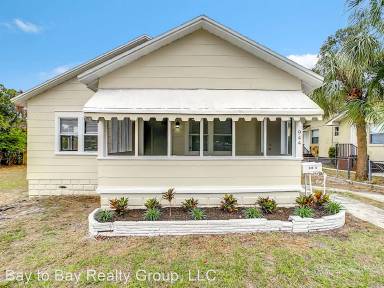 Main picture of 944 18th Ave S