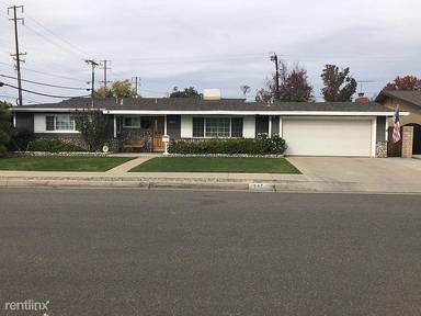 Main picture of 907 E Culver Ave