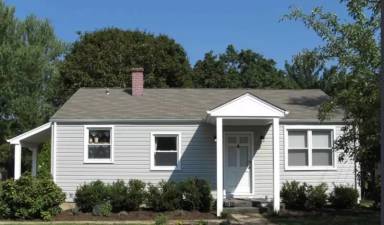 Main picture of 5601 S Quaker Ln