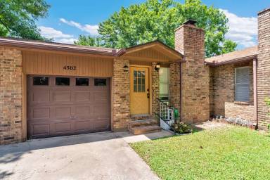 Main picture of 4502 Garden Center Dr