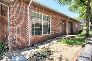 Main picture of 1629 Tenbears Rd